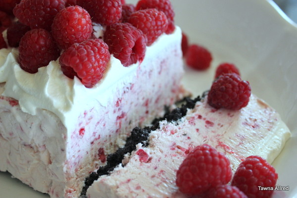 whipped-raspberry-dessert3